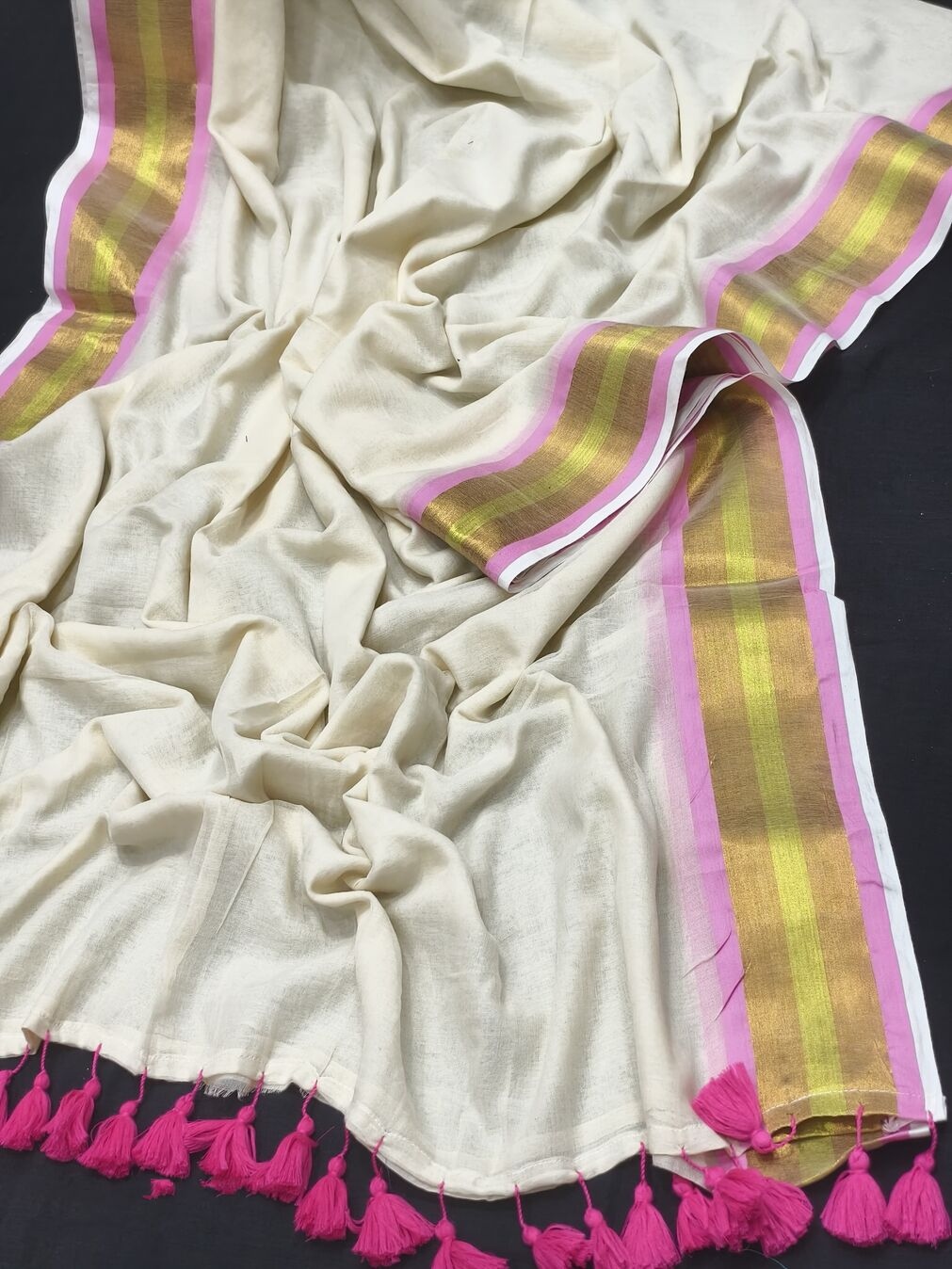 Annapoorna - അന്നപൂര്ണ്ണ ( Mul cotton sarees )