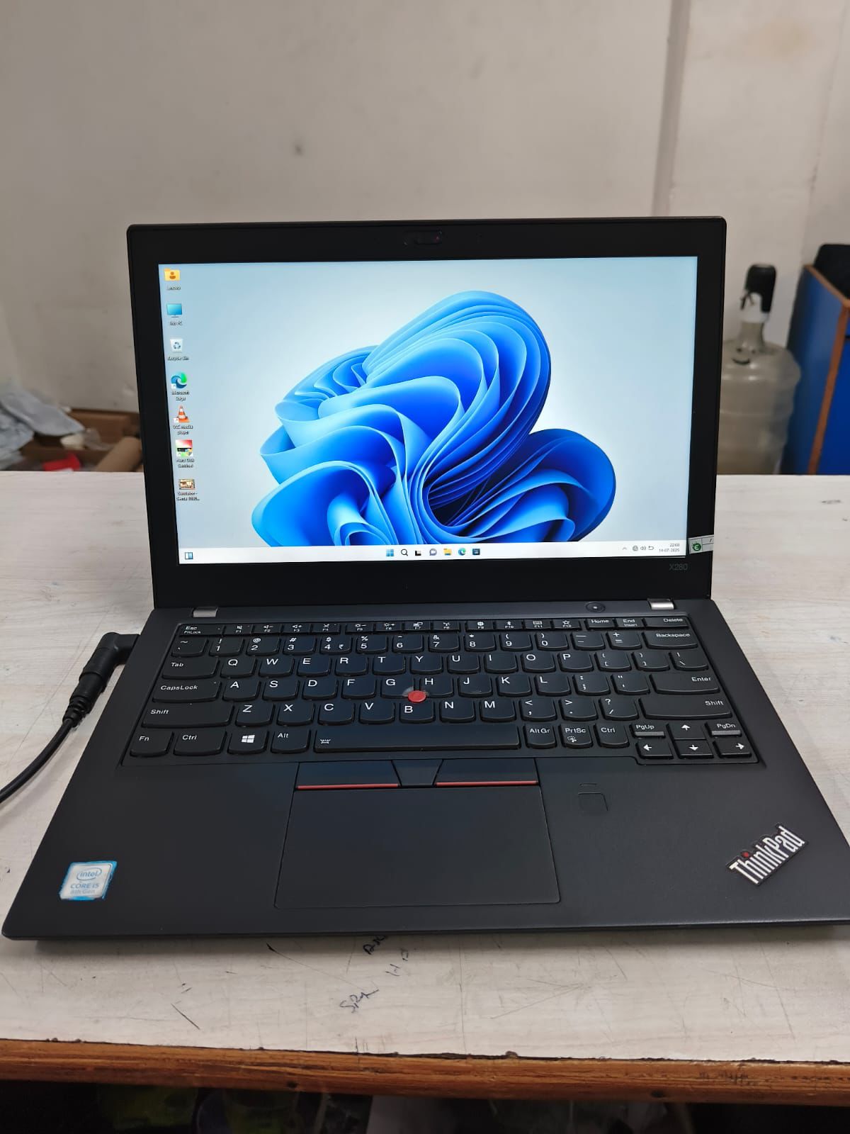 lenovo 123 (Refurbished) lenovo 123 (Refurbished)