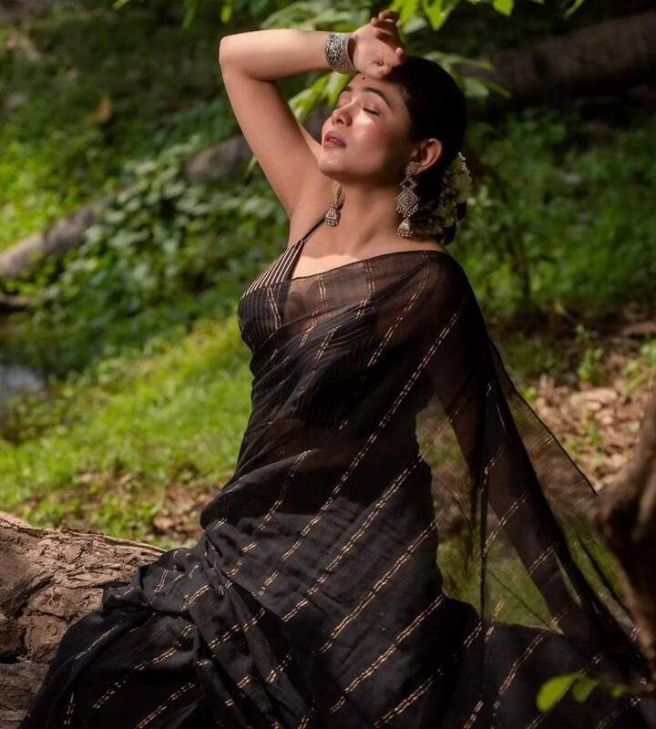 Sadhna - साधना ( Khadi cotton sarees )
