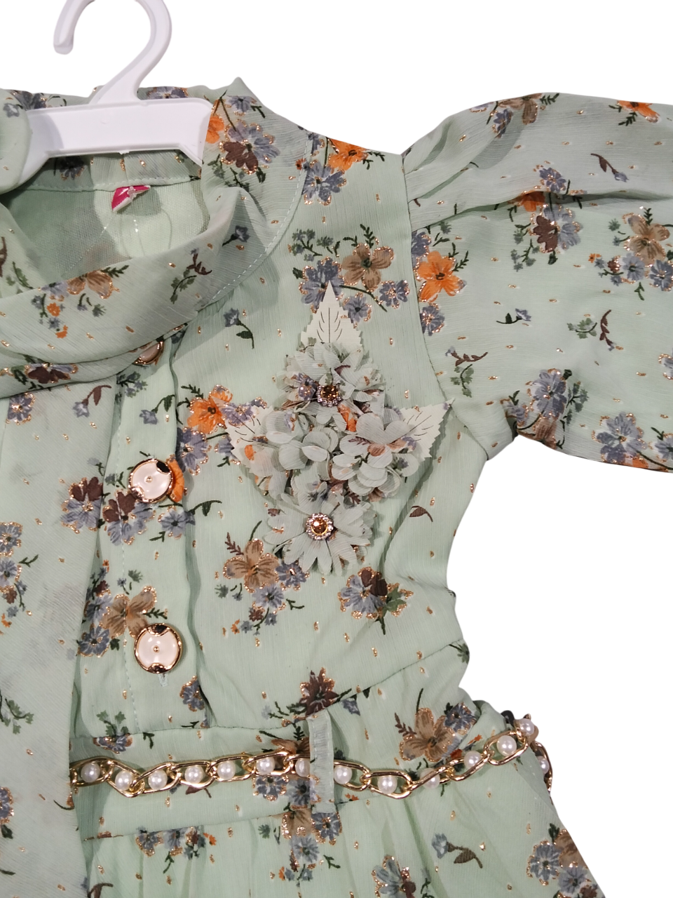 V first frock D.32.104 B.1400 V first frock D.32.104 B.1400