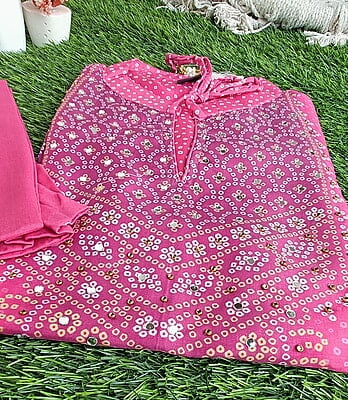 Nirja Pure Muslin Bandhani Kurti Set Nirja Pure Muslin Bandhani Kurti Set