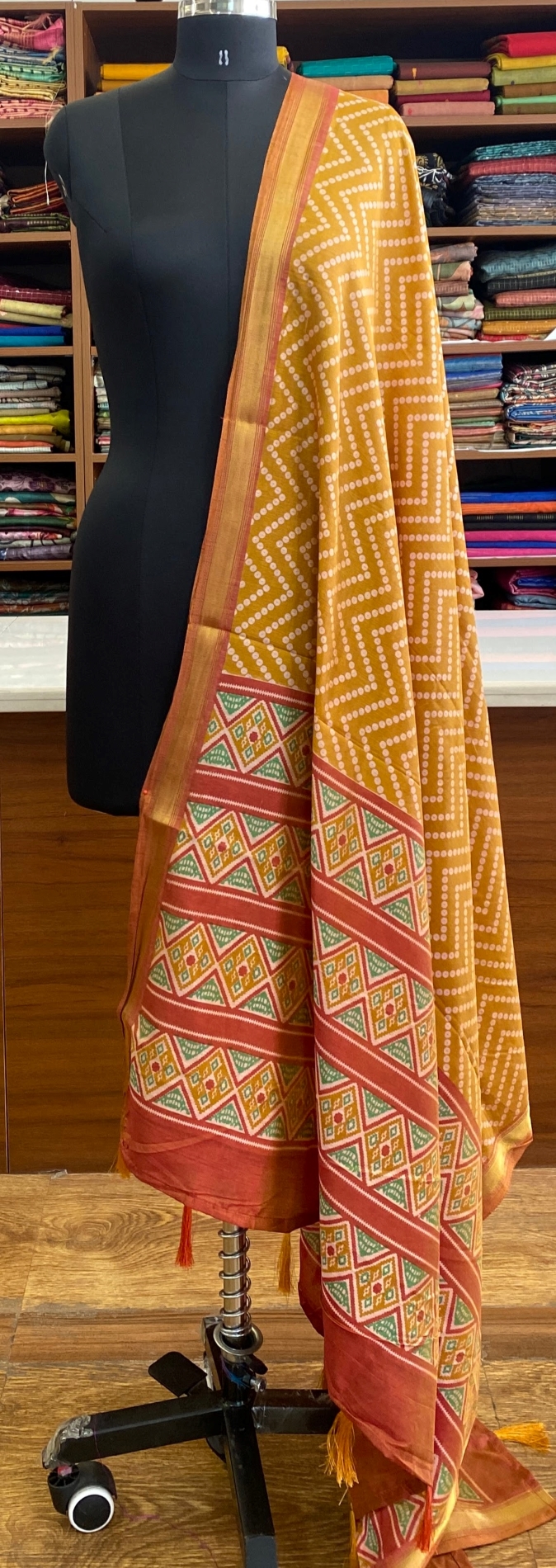 Nikhita - The Patola Dupatta DUP1 Nikhita - The Patola Dupatta DUP1