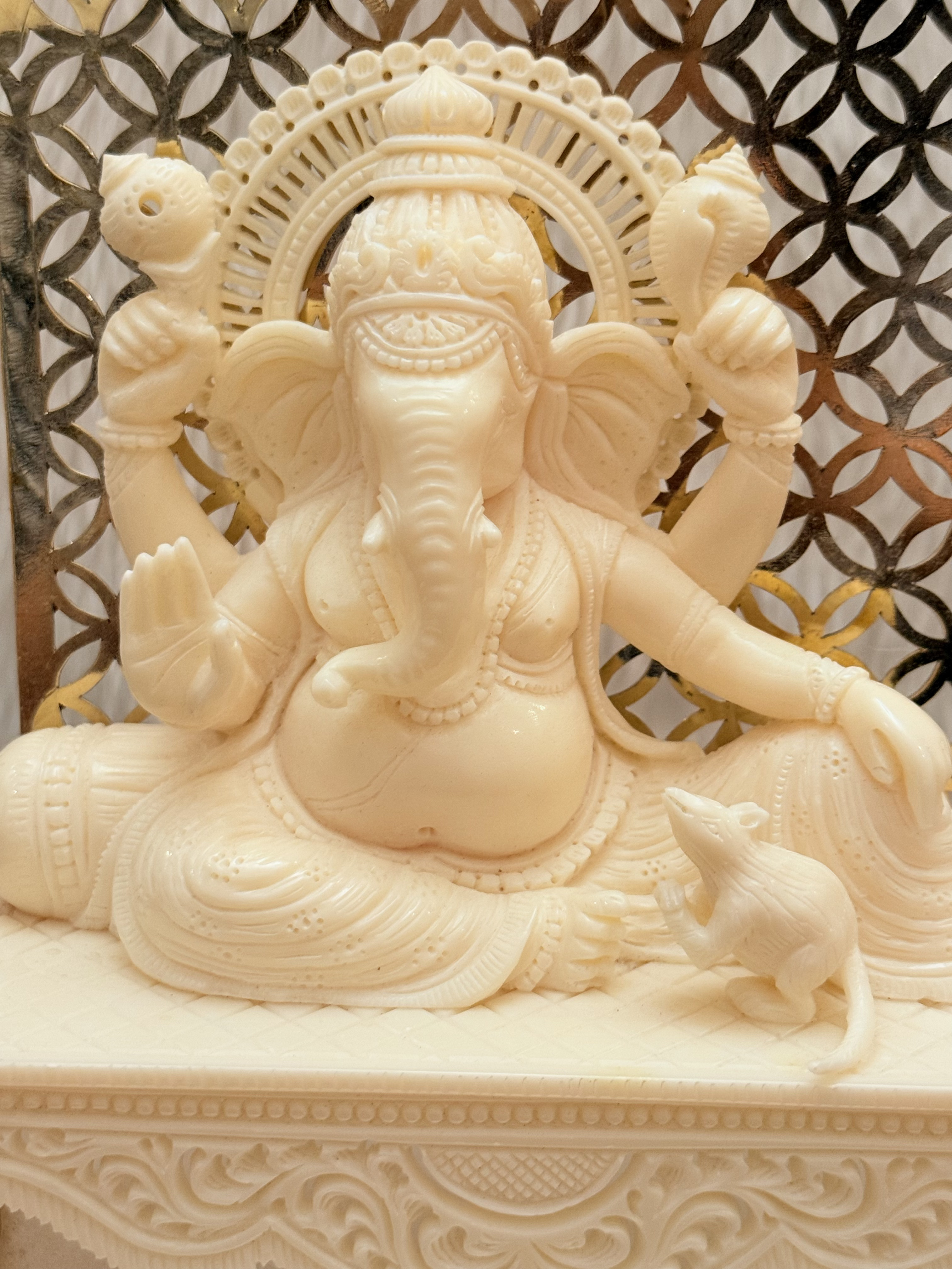 Ivory Look alike Ganesha Ivory Look alike Ganesha