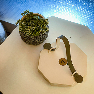 1200mAh Foldable Lamp "Vivid" with Magnetic Closure 1200mAh Foldable Lamp "Vivid" with Magnetic Closure