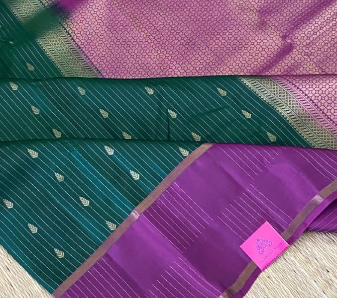 Chetana - The Silk Walk Delights (Zari Lines) 19865 Chetana - The Silk Walk Delights (Zari Lines) 19865