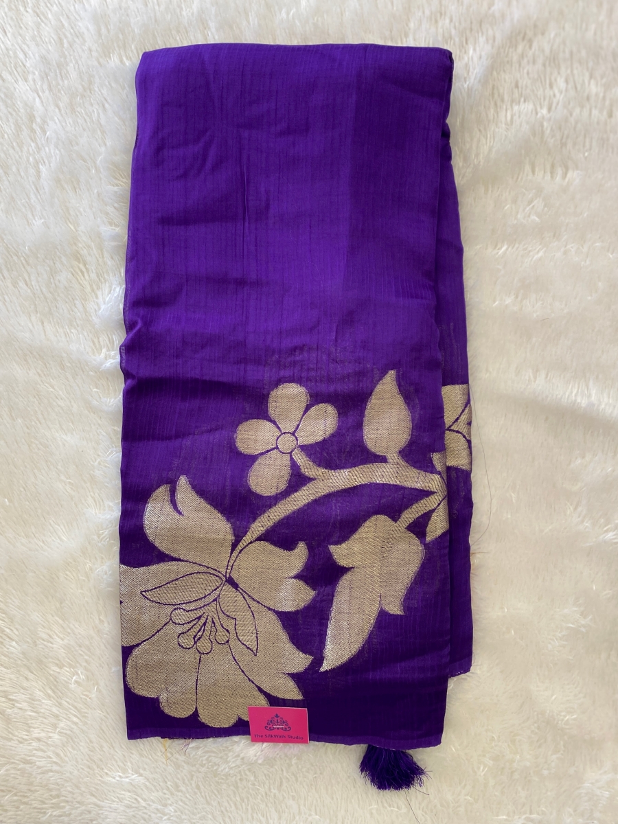 Rosey - The Georgette Saree in Floral Border SWS88 Rosey - The Georgette Saree in Floral Border SWS88