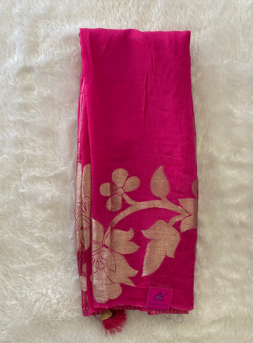 Rosey - The Georgette Saree in Floral Border SWS88 Rosey - The Georgette Saree in Floral Border SWS88