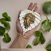 Mini Enamel Leaf Ganesh White color Aluminium Idol