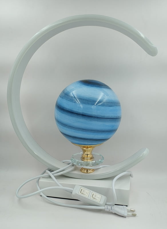 Globe Light