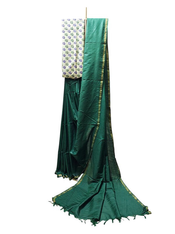 Green Plain Saree with Printed Blouse