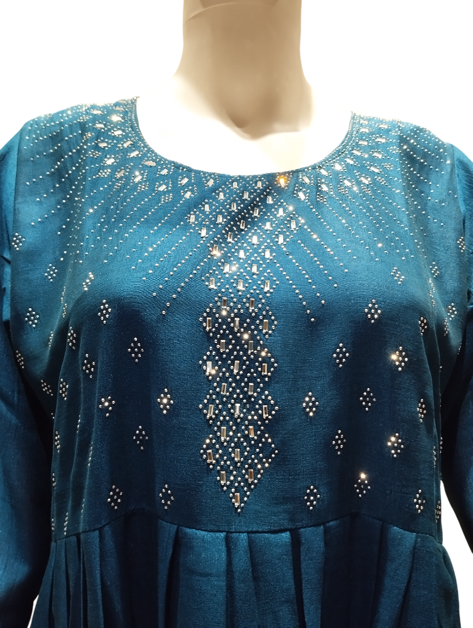 Designer Rayon Stone Work Long Kurti D.5668,5669 Designer Rayon Stone Work Long Kurti D.5668,5669