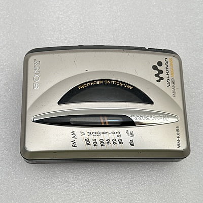 SONY - Stereo Cassette Walkman - FM/AM - WM-FX195