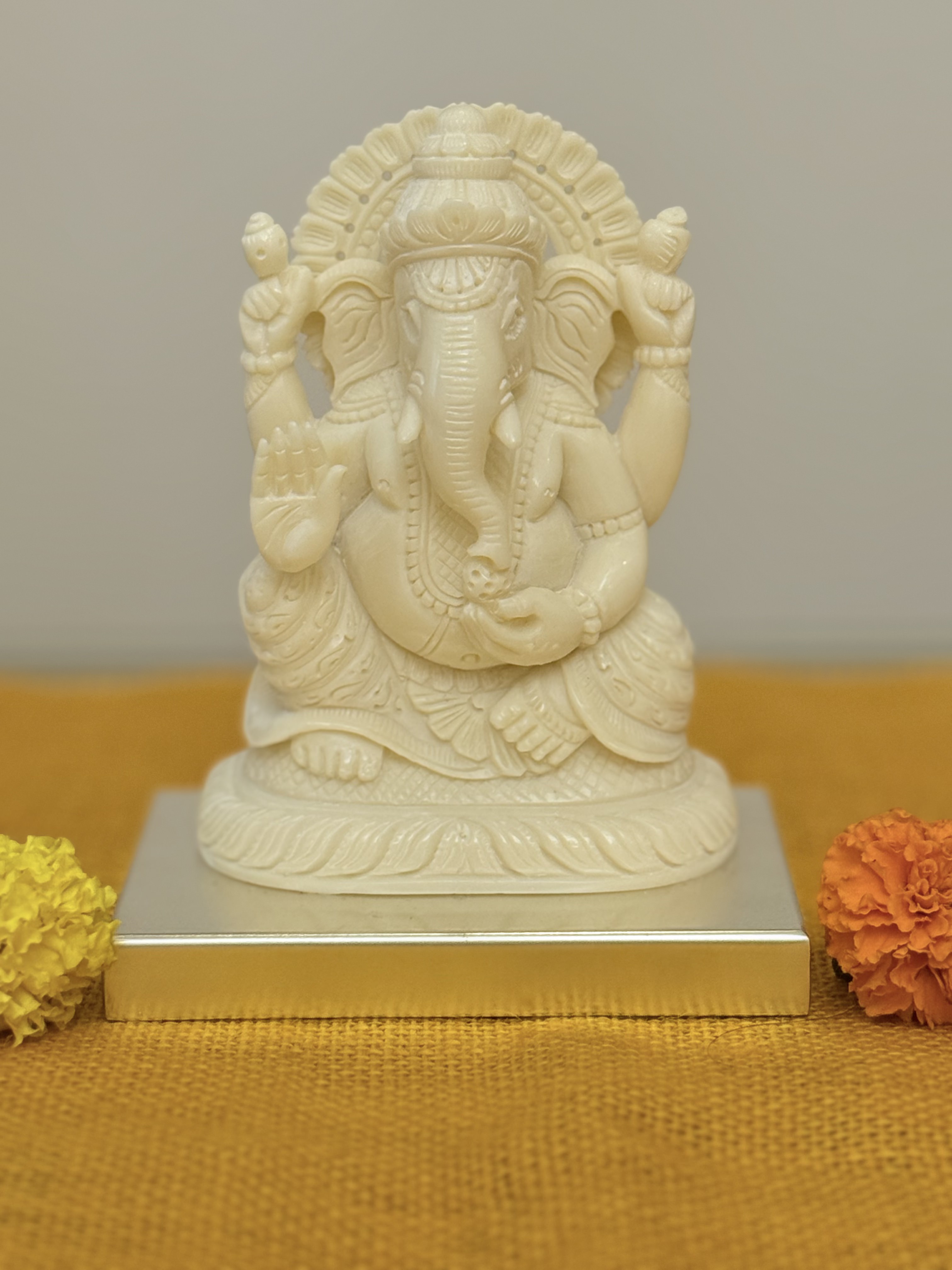 ivory look alike Ganesha