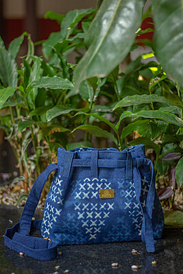 String bucket blue