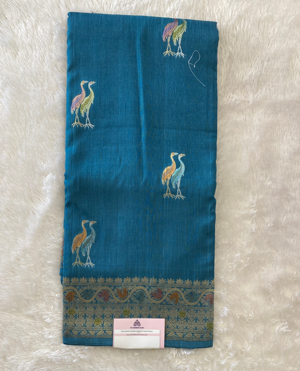 Mridula ā The Banarasi Raw Silk Saree (Bird) SWS138