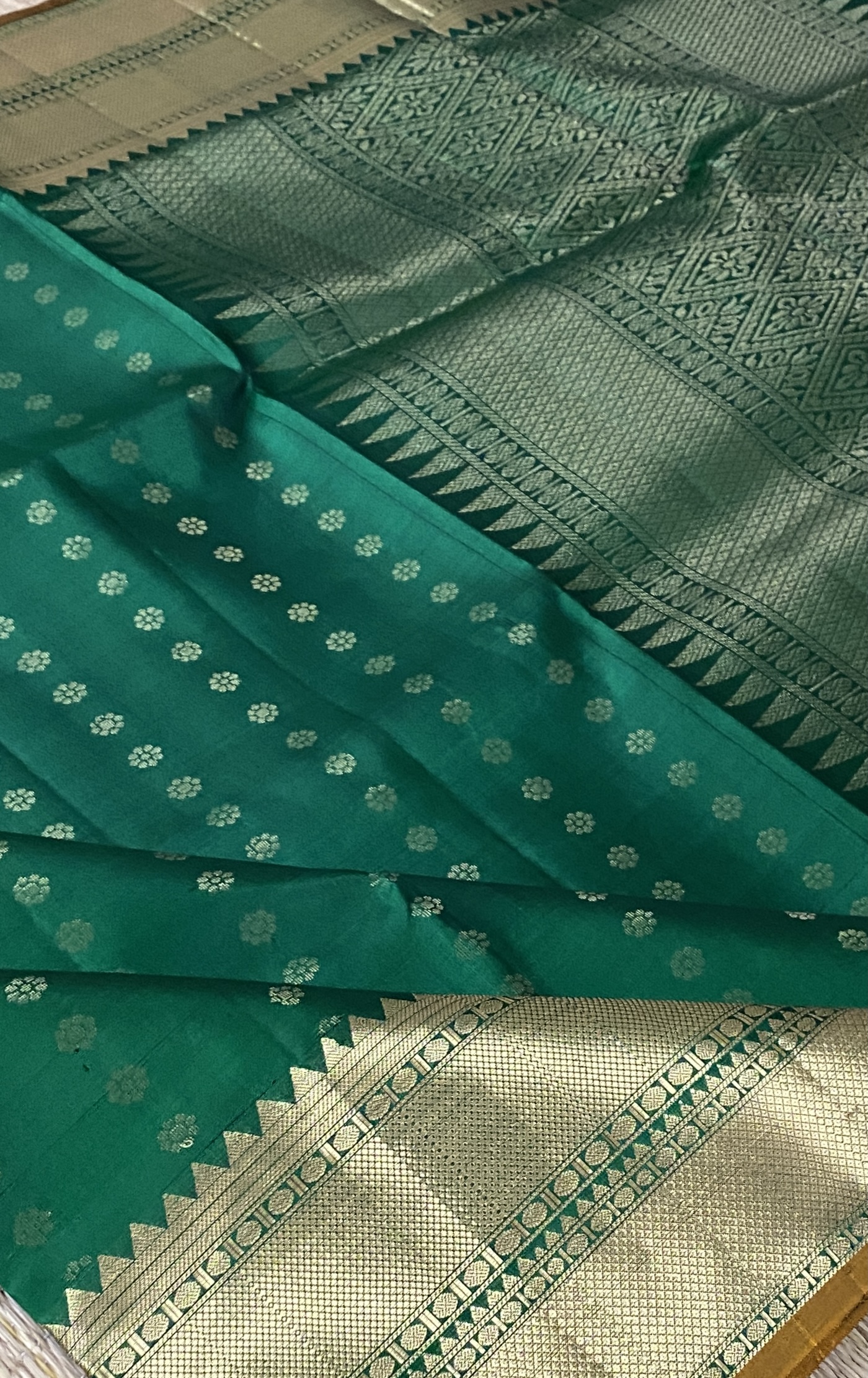 Kadambari - Pure Silk Exclusive Sarees 8140