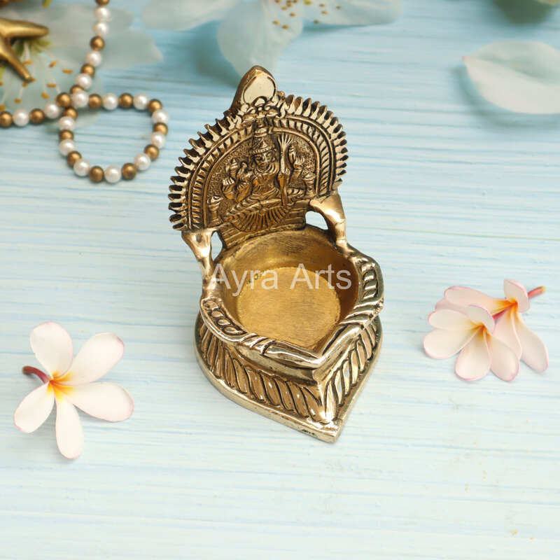 Brass Kamakshi Deepam/Lalitha Devi Deepam - 5 inch Height Brass Kamakshi Deepam/Lalitha Devi Deepam - 5 inch Height