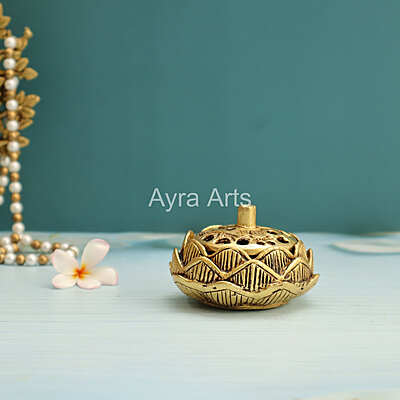 Pure Brass Lotus Design Dhoop Dani Incense Burner for Puja Home Décor - 3.5 Inch Length Pure Brass Lotus Design Dhoop Dani Incense Burner for Puja Home Décor - 3.5 Inch Length