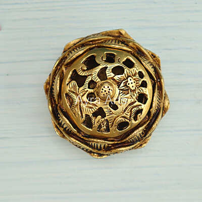 Pure Brass Lotus Design Dhoop Dani Incense Burner for Puja Home Décor - 3.5 Inch Length Pure Brass Lotus Design Dhoop Dani Incense Burner for Puja Home Décor - 3.5 Inch Length