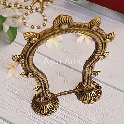 Handmade Brass Prabhavali Frame Arch Decor 1 - 10.5 Inch Height Handmade Brass Prabhavali Frame Arch Decor 1 - 10.5 Inch Height