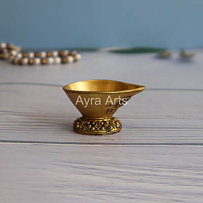 Premium Light Weight  Brass Diya - 2.5 Inch Length