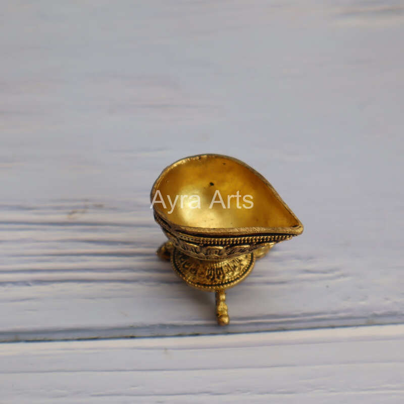 Premium Light Weight Brass Diya - 2 Inch Length Premium Light Weight Brass Diya - 2 Inch Length