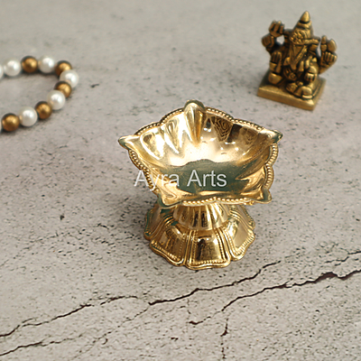 Five Wick Light Weight Brass Diya - 1.5 Inch Height