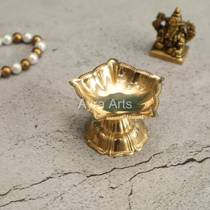 Five Wick Light Weight Brass Diya - 1.5 Inch Height