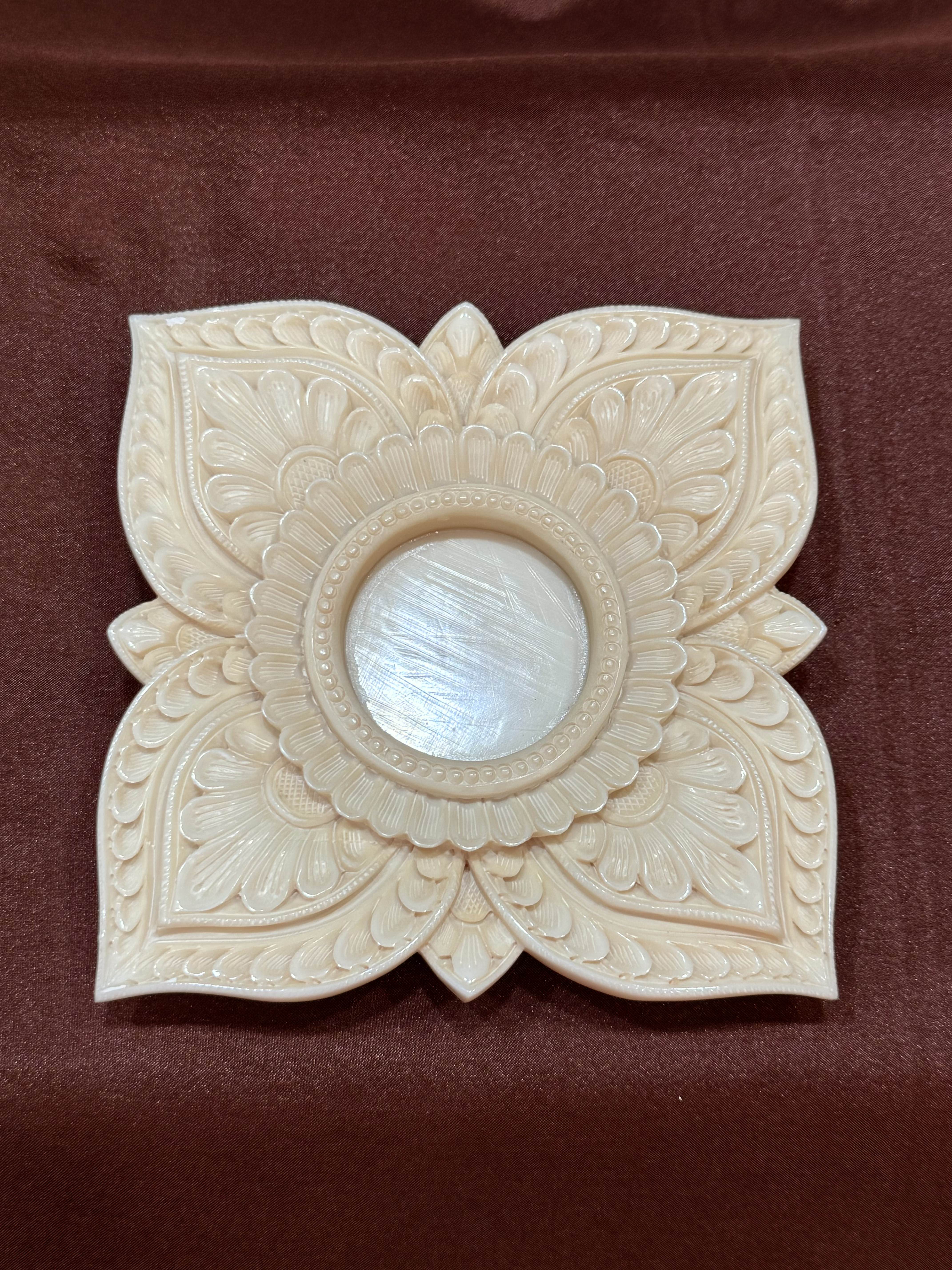 Ivory Look-Alike Lotus Tealight Holder Ivory Look-Alike Lotus Tealight Holder