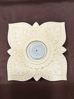 Ivory Look-Alike Lotus Tealight Holder Ivory Look-Alike Lotus Tealight Holder