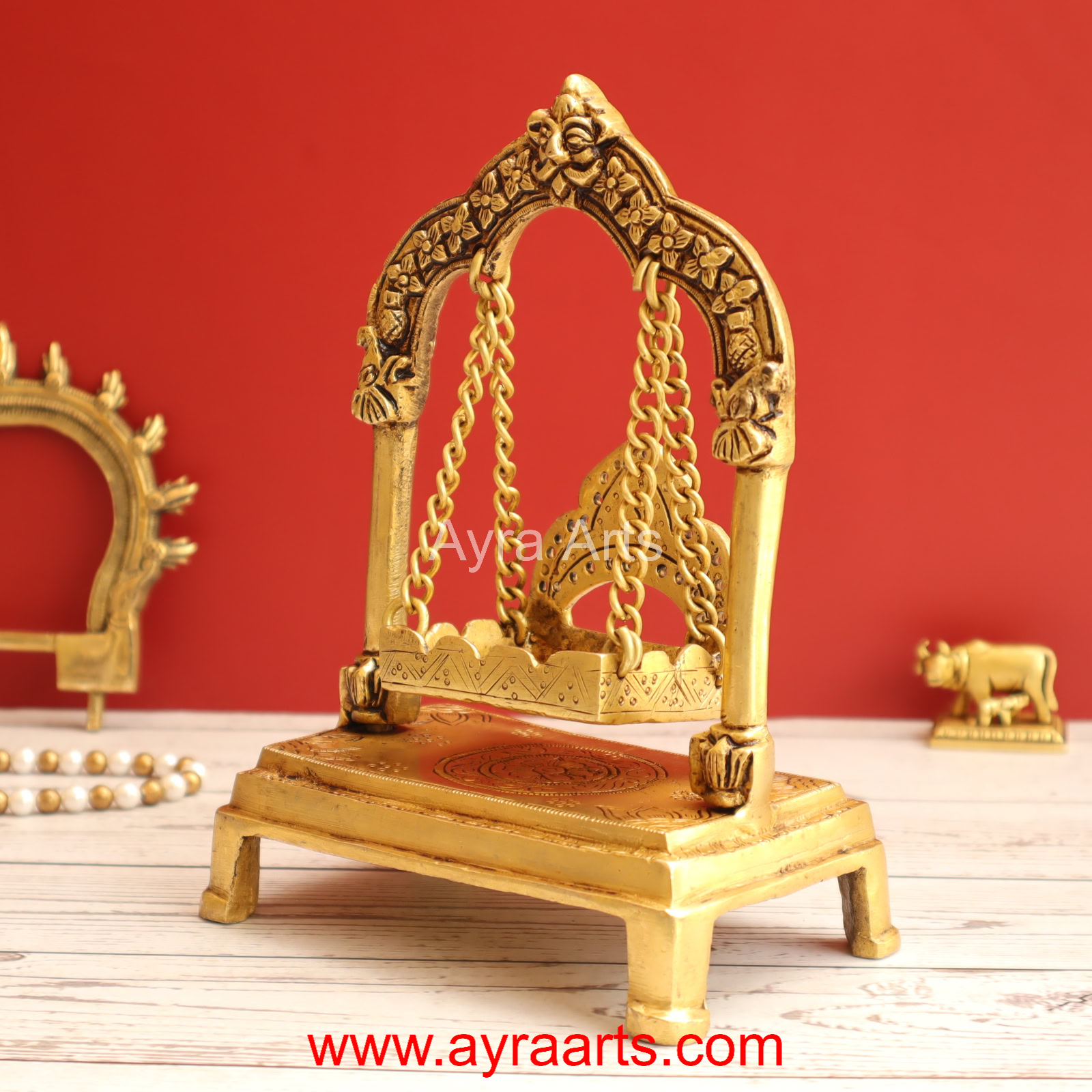 Brass Jhula 7.5 Inch Height