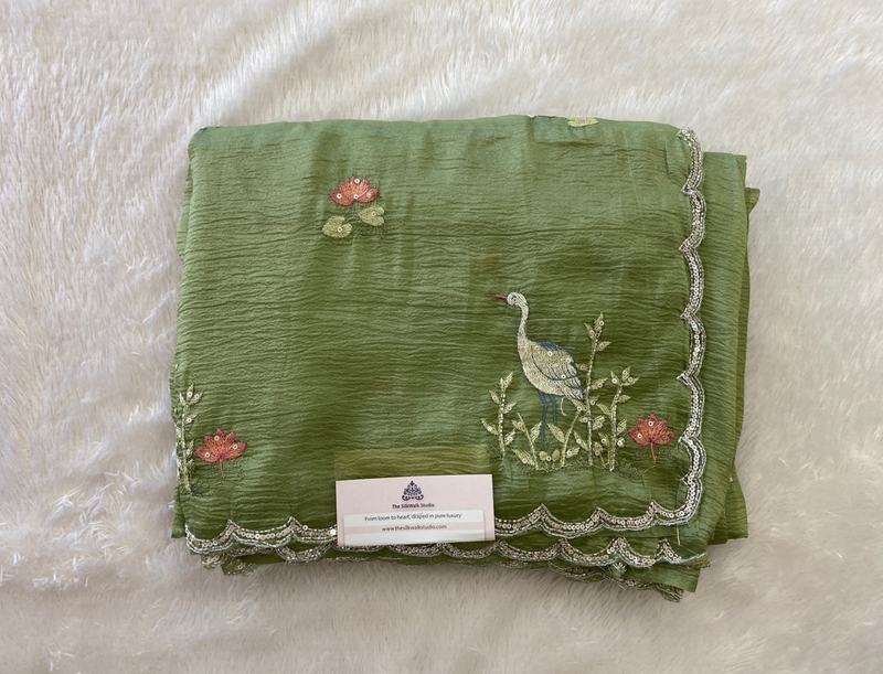 Pakshi - The Crush Organza Saree in Thread Work SWS180