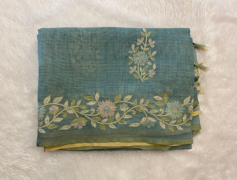 Madavi - The Linen Saree in Aari Embroidery SWS187