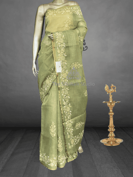 Madavi - The Linen Saree in Aari Embroidery SWS187