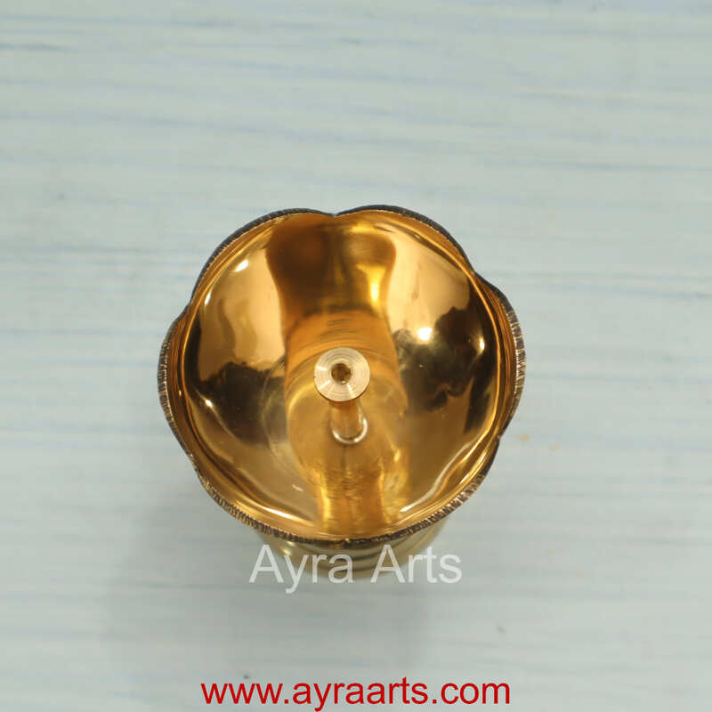 Brass Diamond Pyali Puja Diya Oil Lamp Size 1 - 3.3 Inch Height Brass Diamond Pyali Puja Diya Oil Lamp Size 1 - 3.3 Inch Height