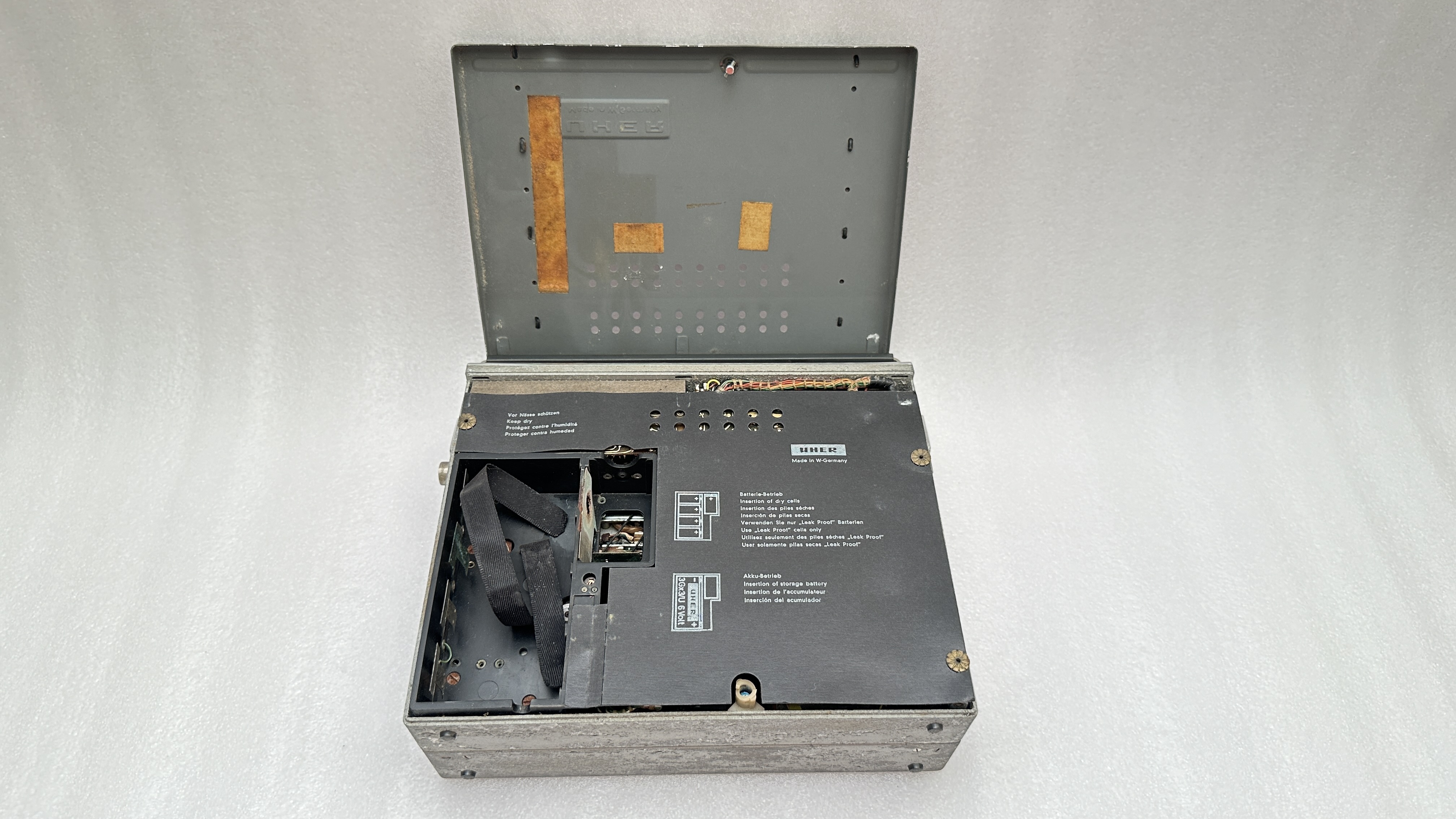 UHER 1200 Report Synchro Portable Reel-to-Reel Recorder (Non-Working, As-Is) - UH-1200
