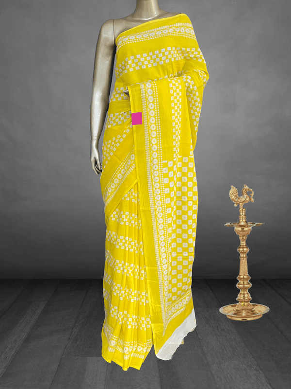 Charmi โ The Mul Cotton Saree in Patli Pallu 19076