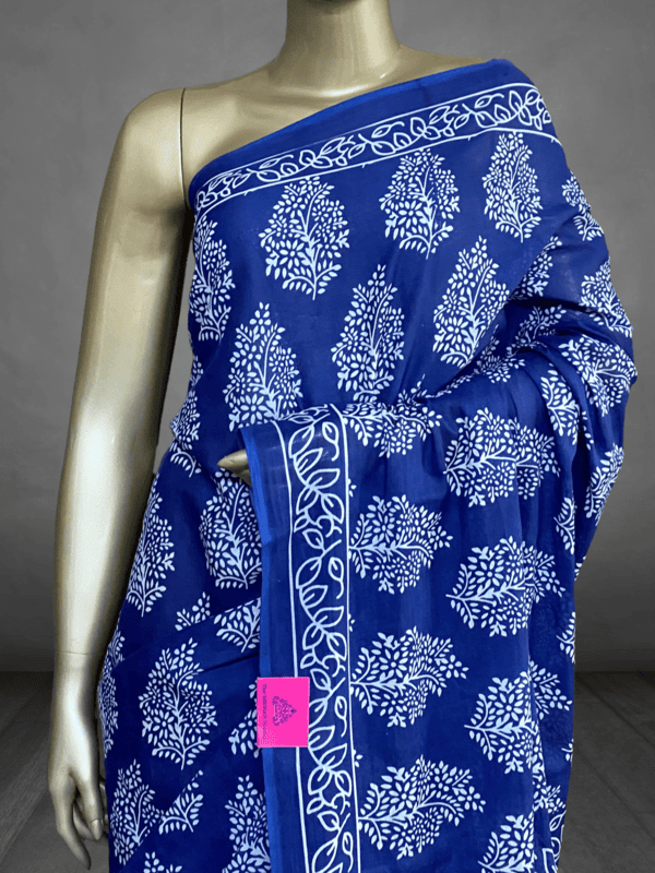 Charmi – The Mul Cotton Saree in Patli Pallu 19078