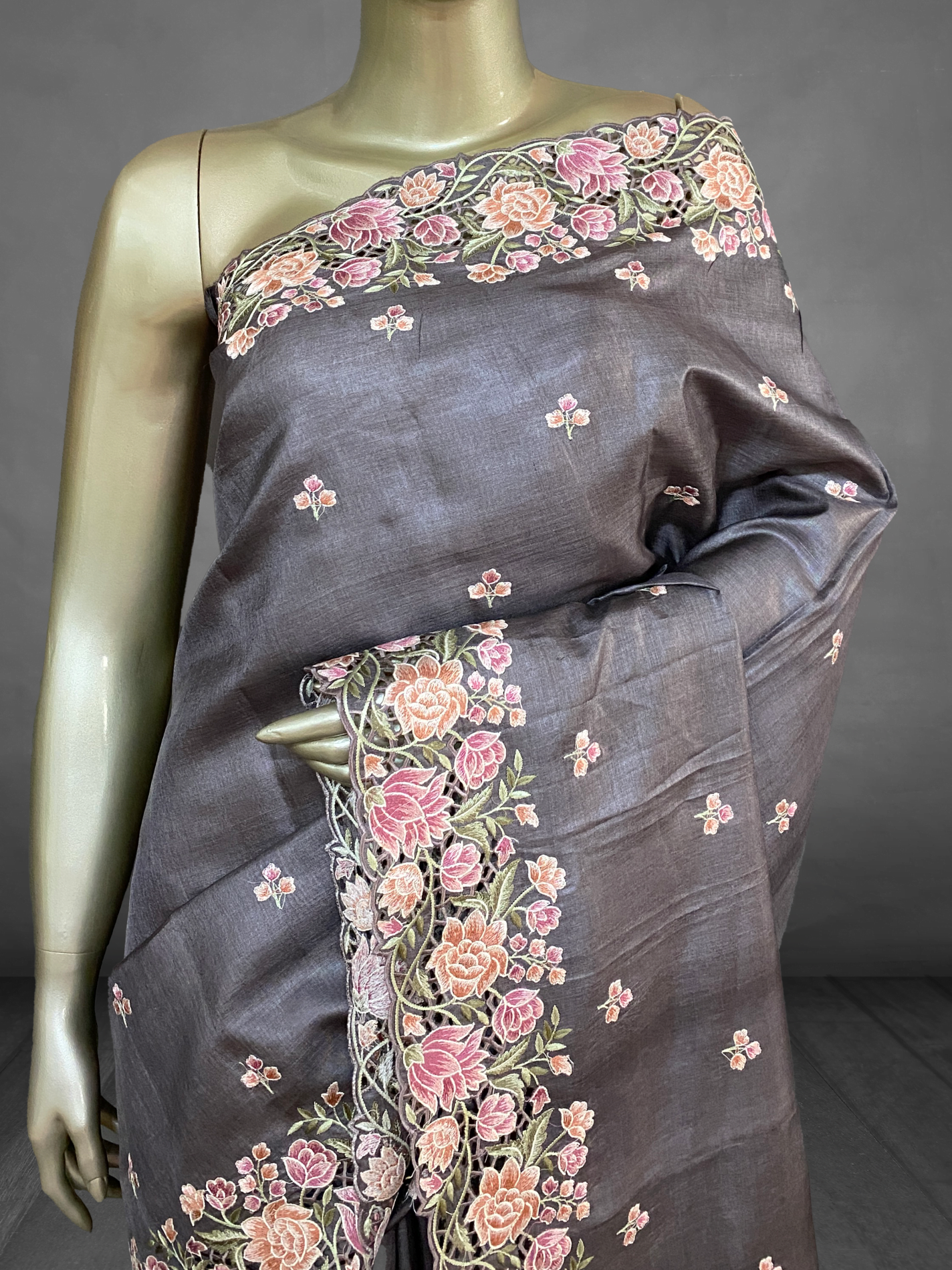 Rosettes - Premium Designer Saree Collection 9709
