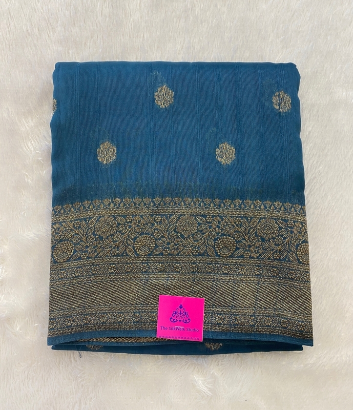 Mridula – The Banarasi Raw Silk Saree in Floral Motifs 19323