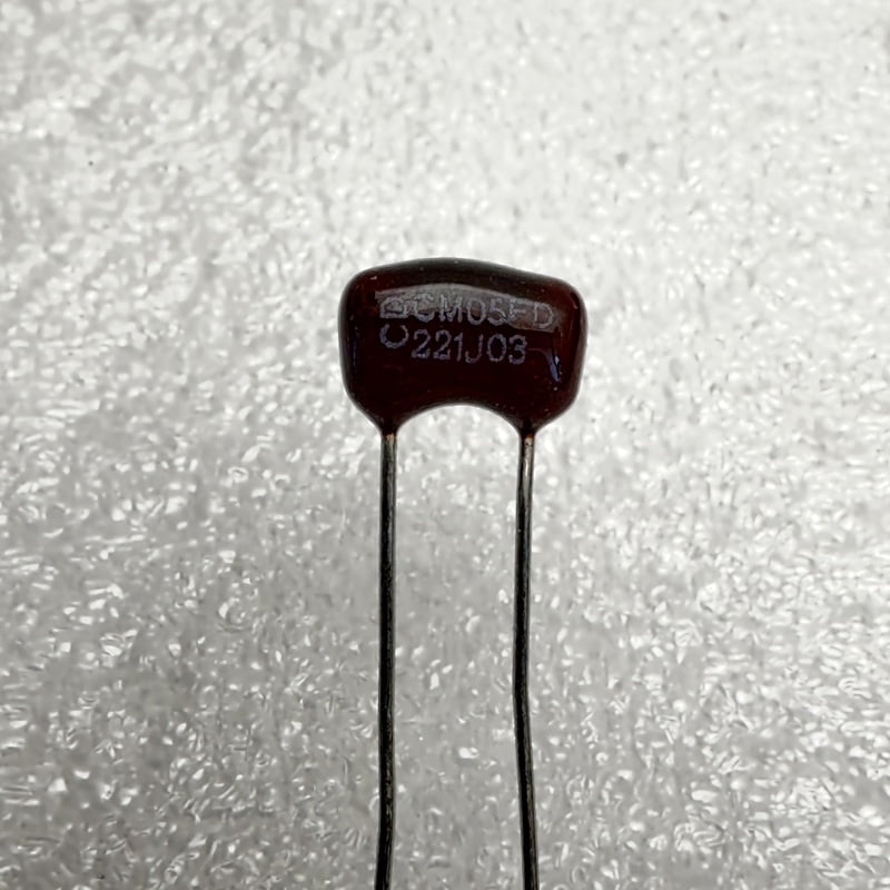 CDE - Silver Mica Capacitors 220pF 500V 5% Radial-Leaded - CM05FD221J03