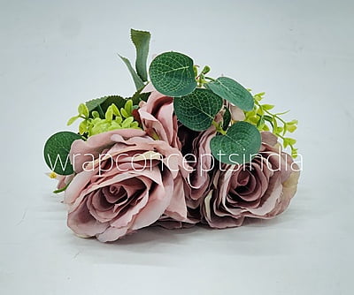 Rose Bunch with Small Flower & Leaves Rose Bunch with Small Flower & Leaves