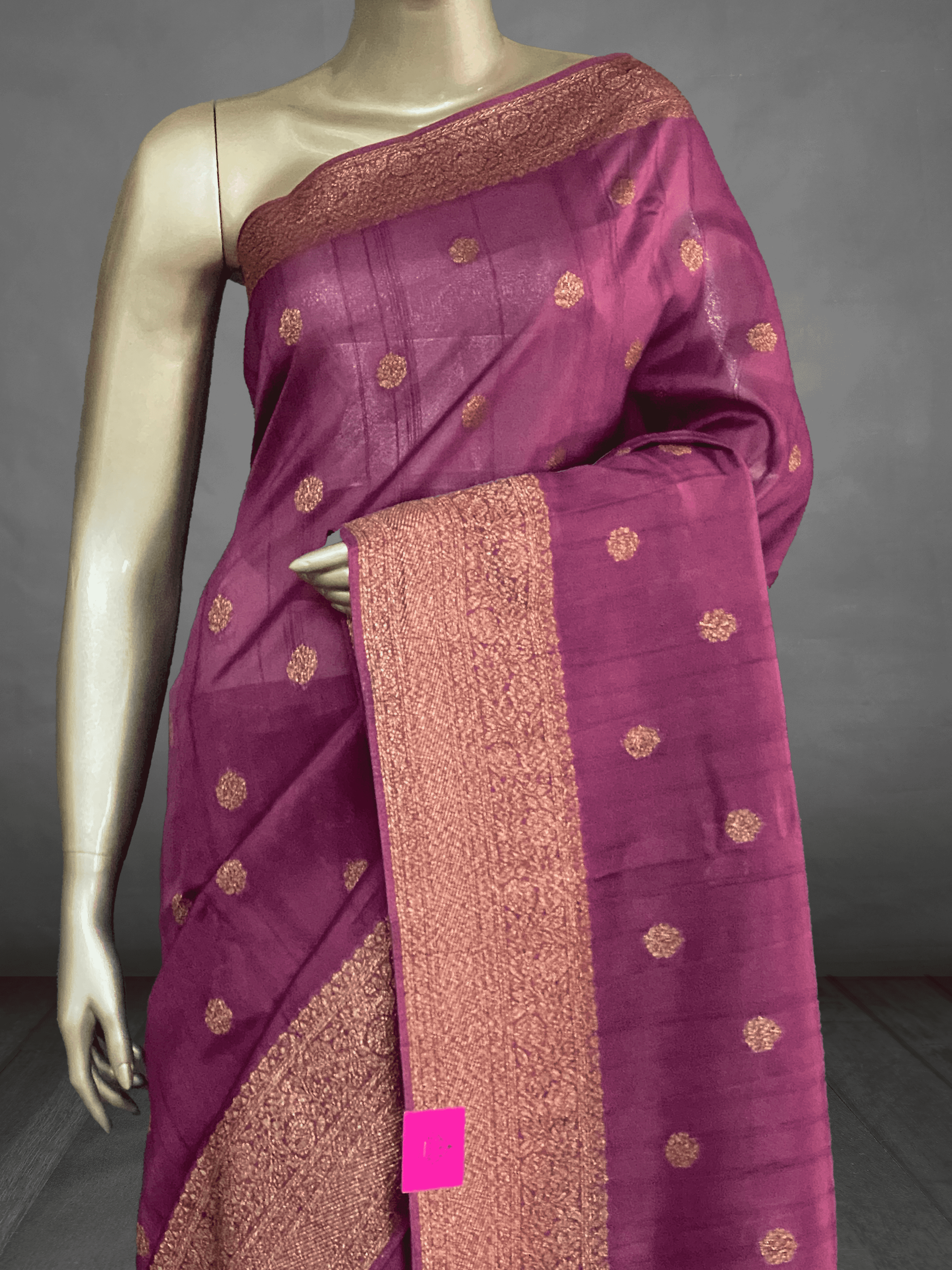 Mridula – The Banarasi Raw Silk Saree in Floral Motifs 19324