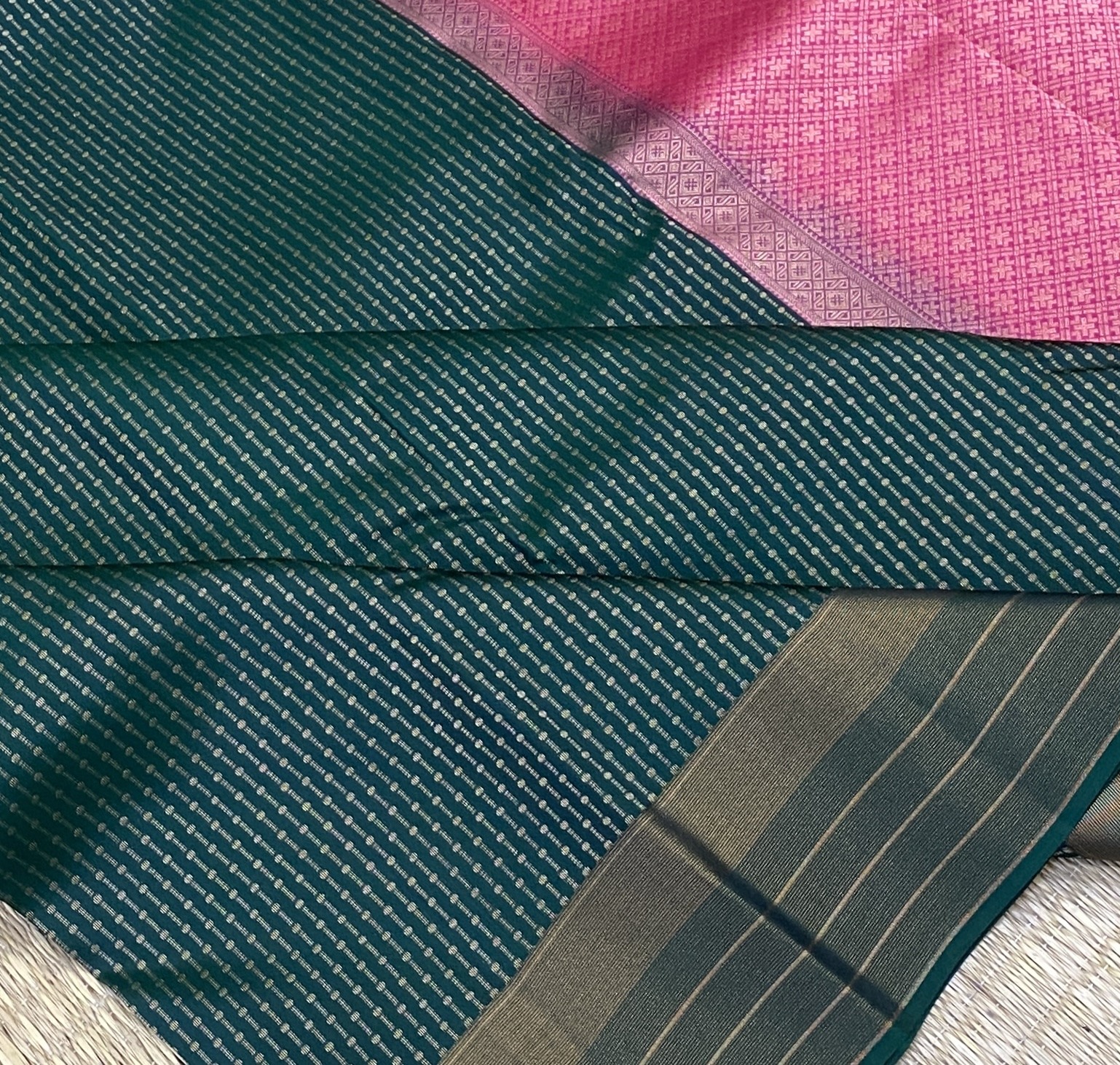 Abhirami - The Silk Walk Delights SWS12 Abhirami - The Silk Walk Delights SWS12