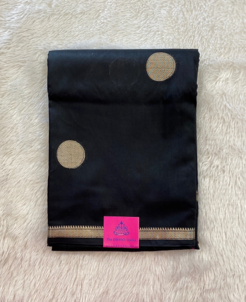 Dakshayani - The Silk Cotton Saree in Butta SWS40 Dakshayani - The Silk Cotton Saree in Butta SWS40