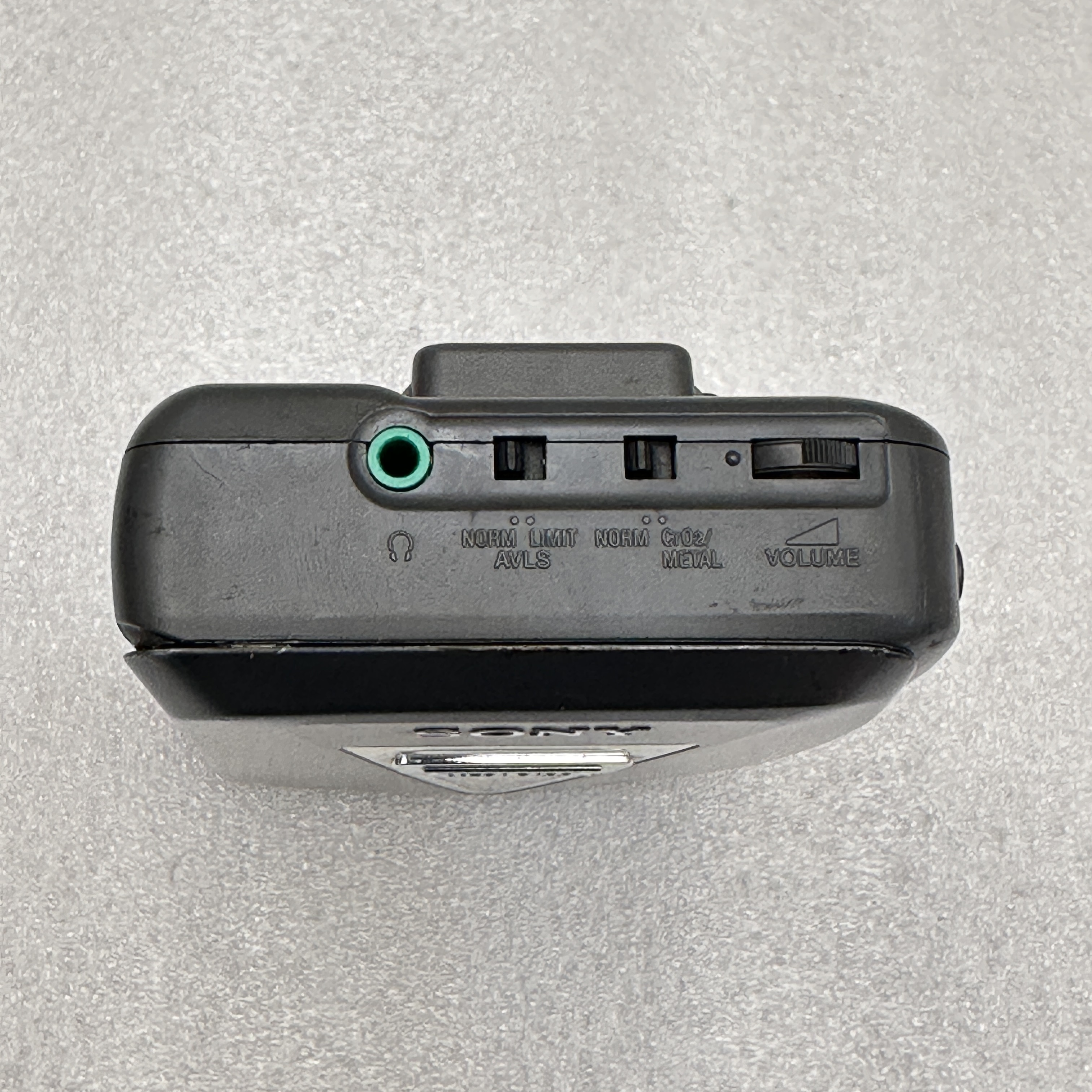 SONY - Stereo Cassette Walkman - WM-FX170 SONY - Stereo Cassette Walkman - WM-FX170