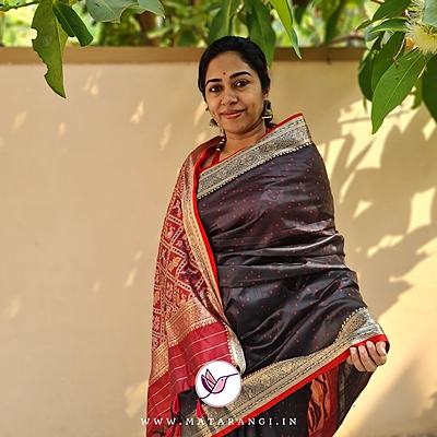 Black& Red Rajkot Patola Saree Black& Red Rajkot Patola Saree