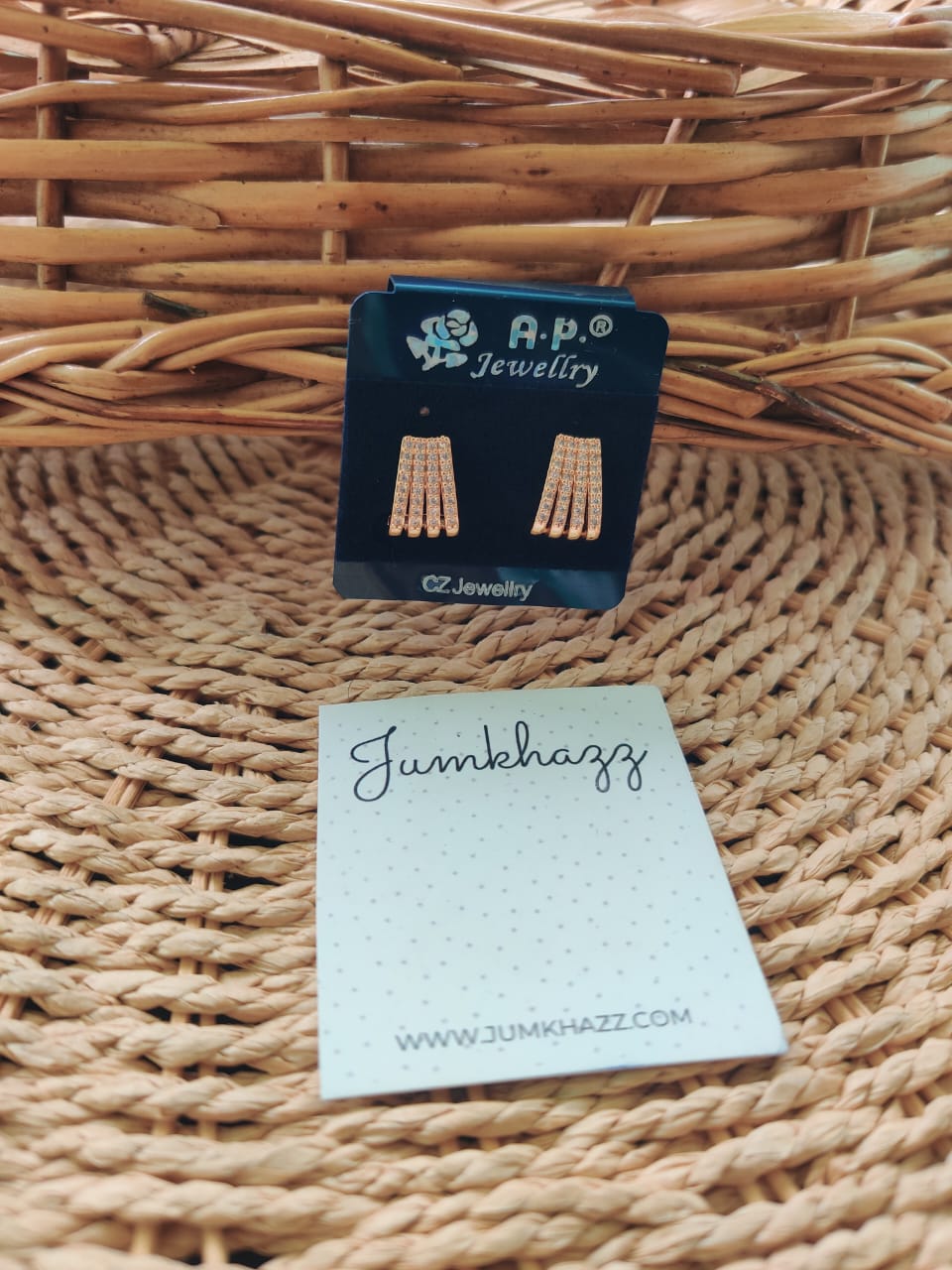 AD EARING JAD384