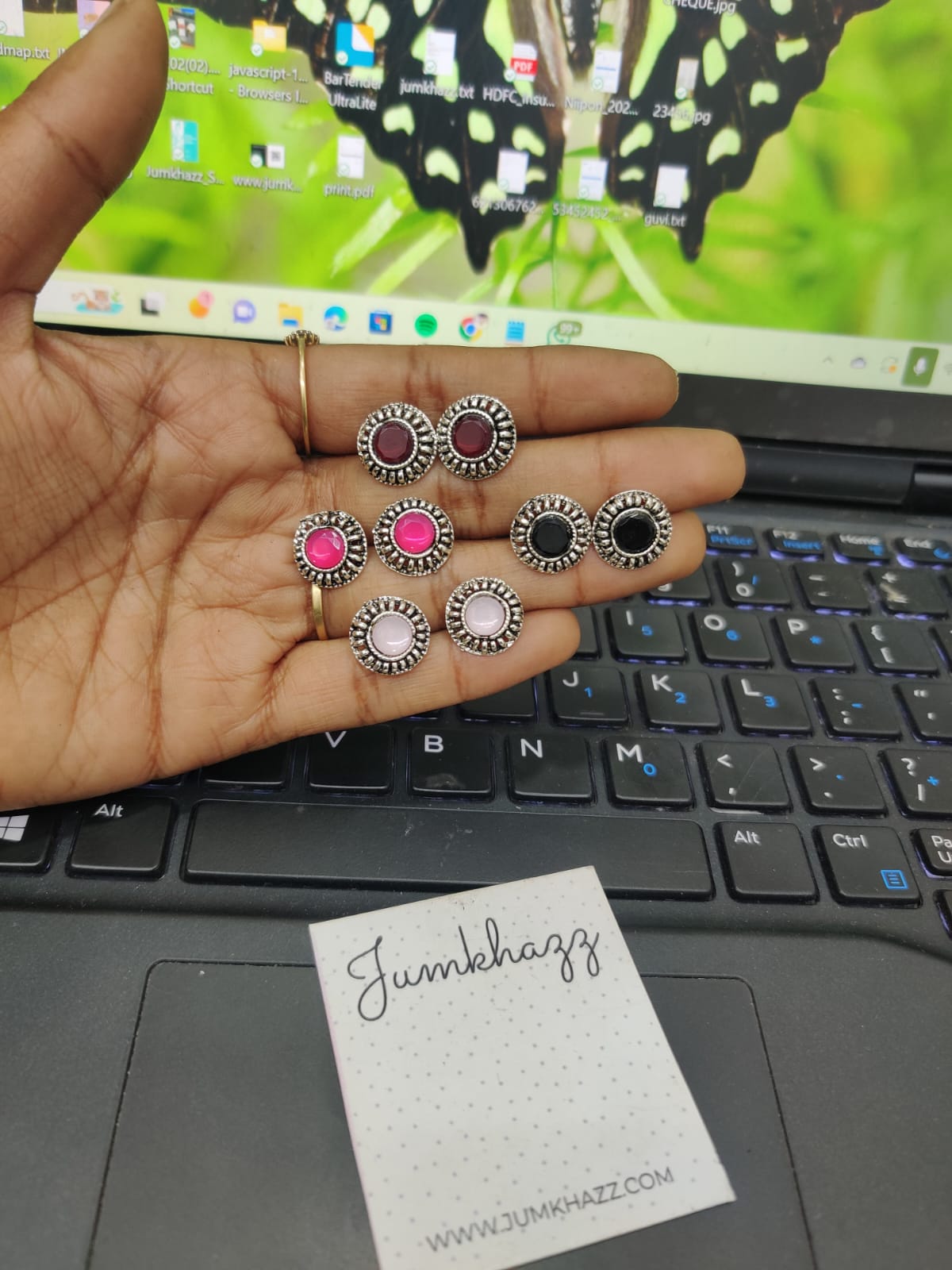 Cute Stud JBF380