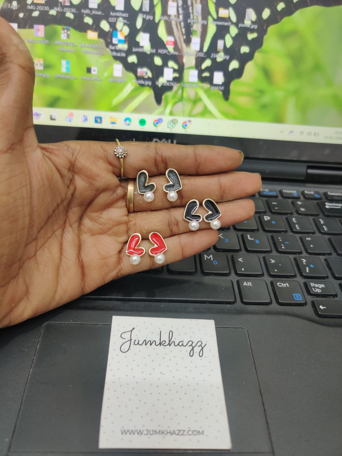 Heart stud JBF473